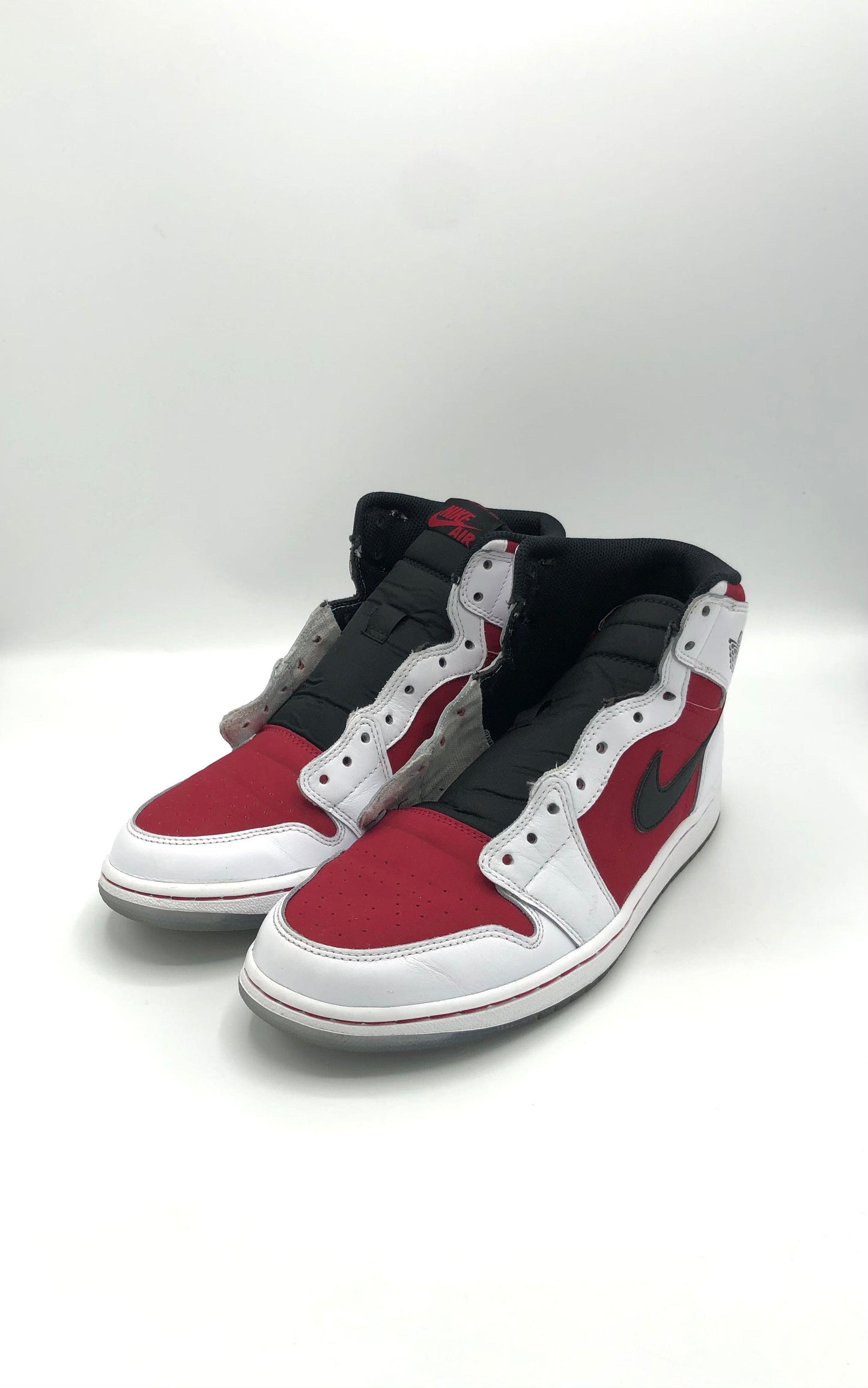 AIR JORDAN 1 RETRO 'CARMINE'