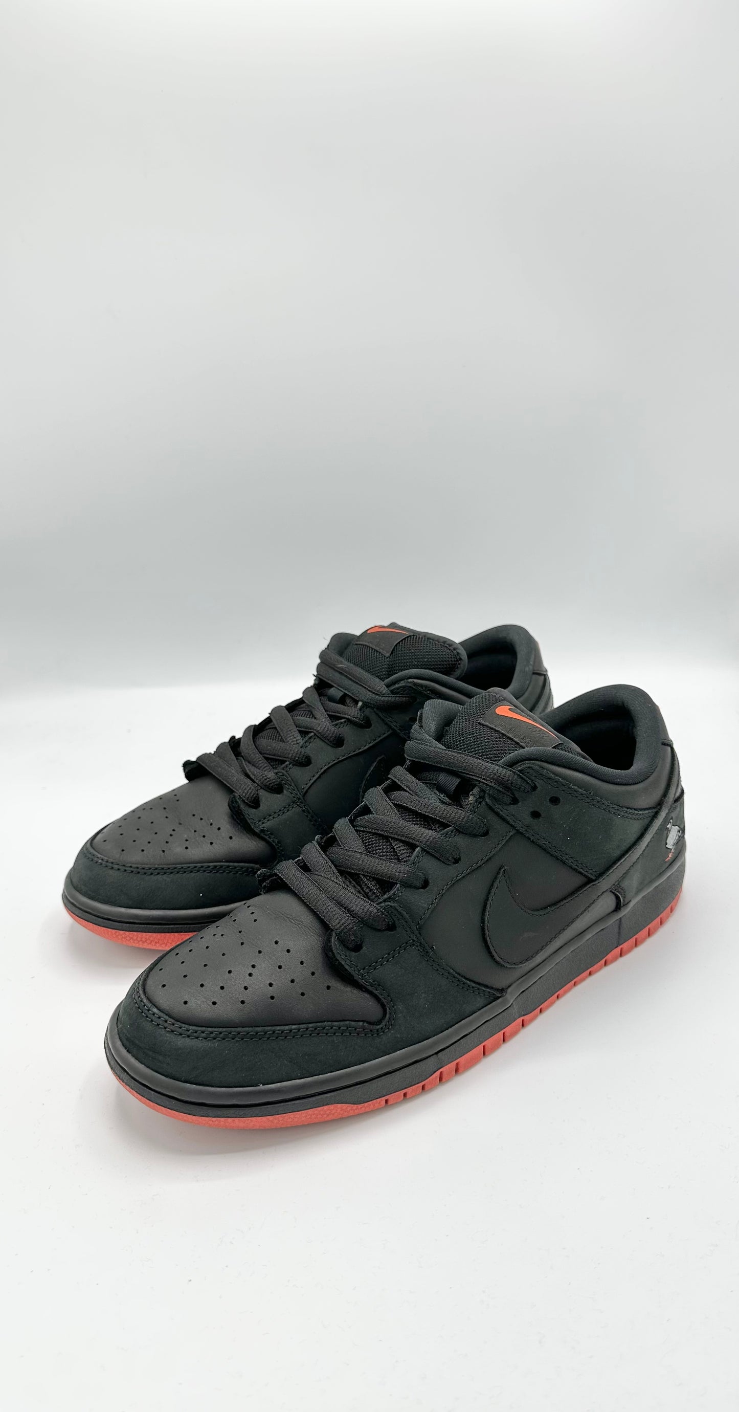 Nike SB Dunk Low Black Pigeon