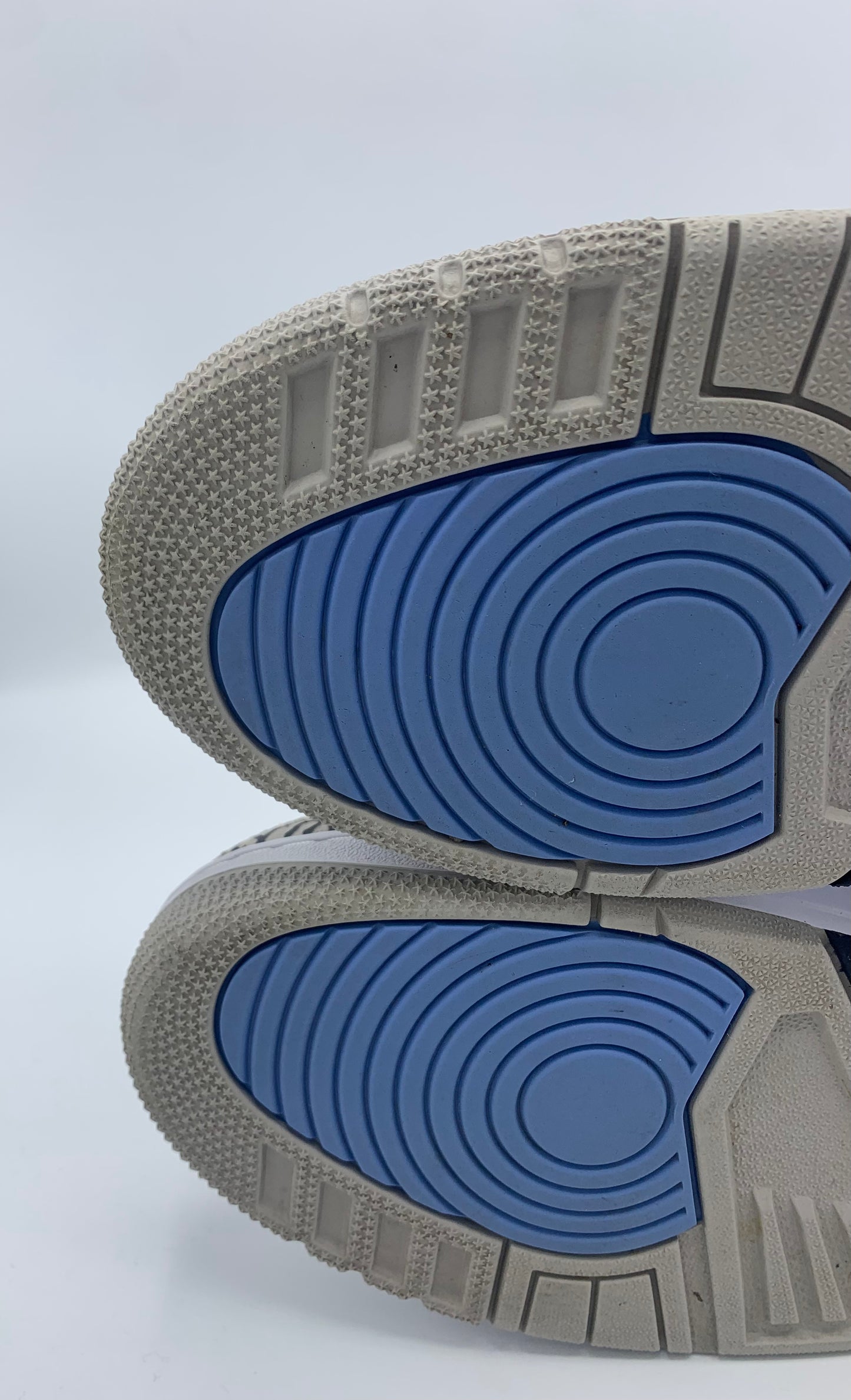 AIR JORDAN 3 RETRO 'UNC'