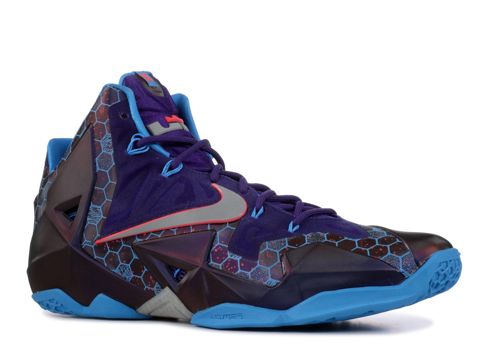 Nike LeBron XI "Hornets" - KicksOfAmerica